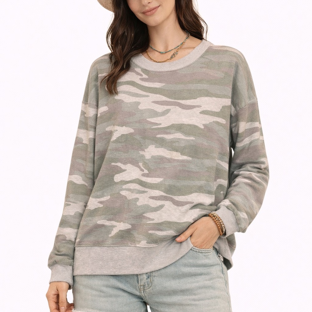 EUC Aerie Size‎ Small Womens Oversized Camouflage Soft Sweatshirt